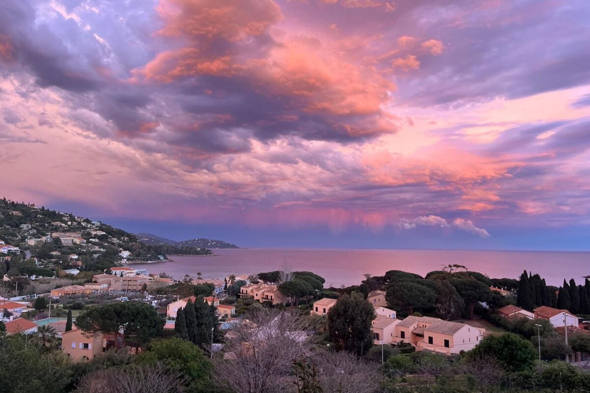 T2 Sea View In Saint-clair - Rated 3 Apartment Le Lavandou